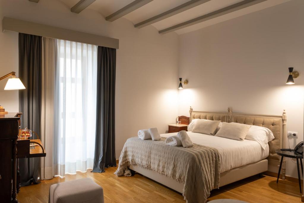 Hotel Palacio Barón de Andilla - 套房