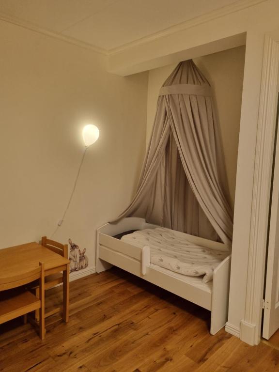 Postel nebo postele na pokoji v ubytování Riverside villa