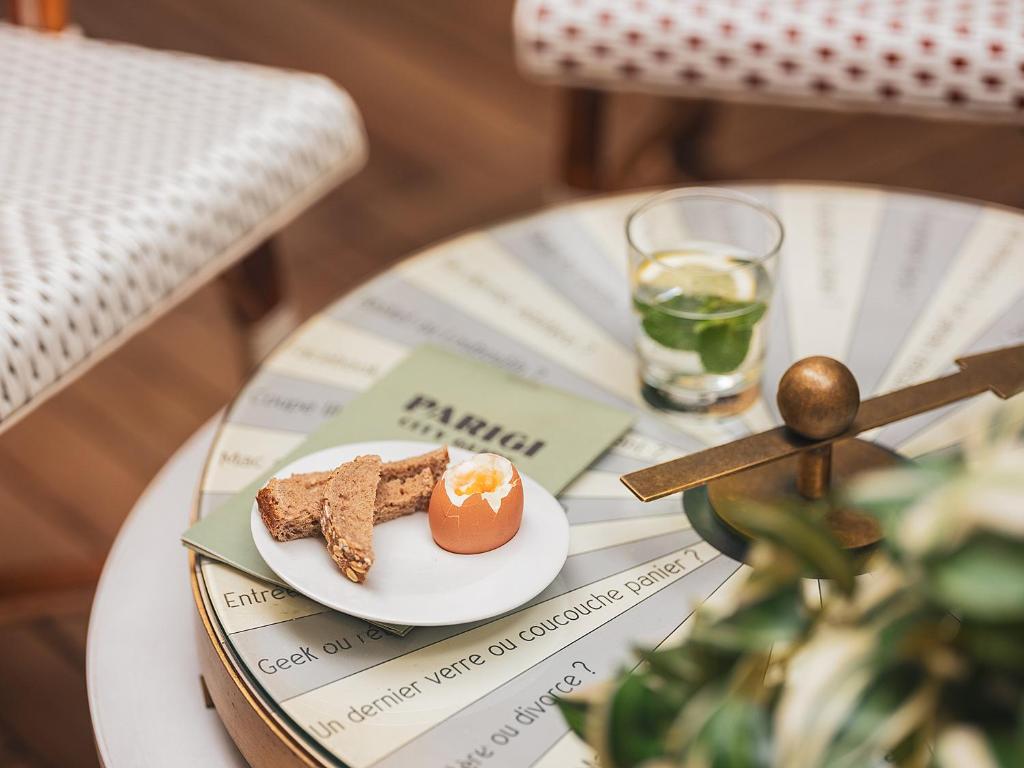 Bob Hotel - Resim 20