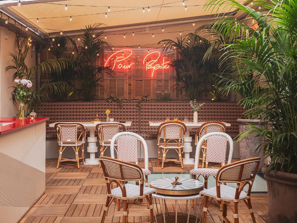 Bob Hotel - Resim 36