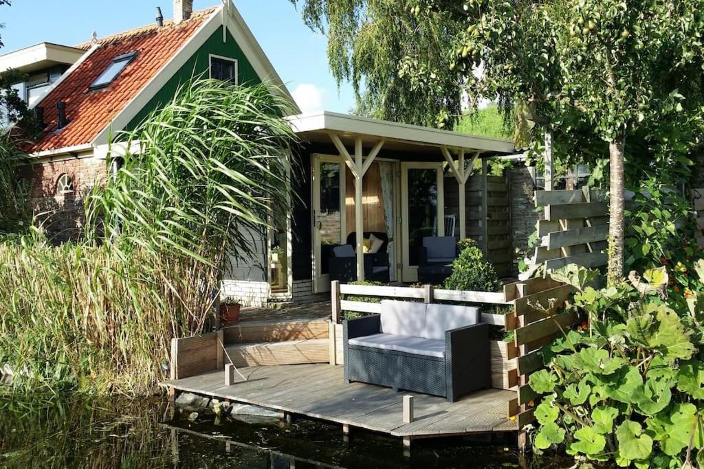 Κήπος έξω από το Idyllic Country House to IJsselmeer