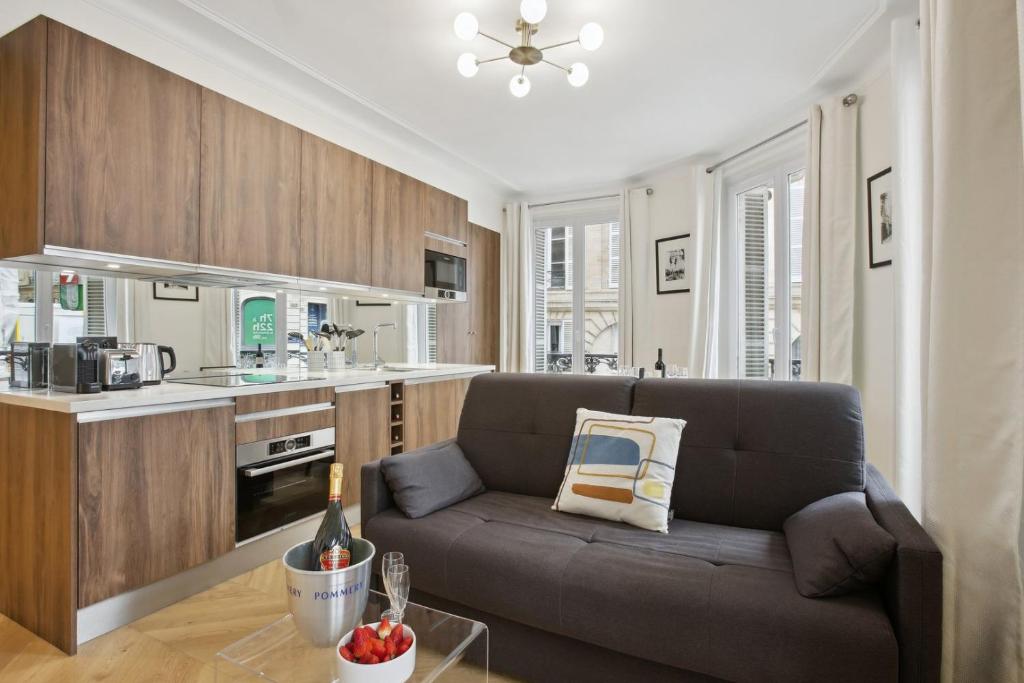 Kuchyňa alebo kuchynka v ubytovaní 268 Suite Ville - Superb apartment in Paris