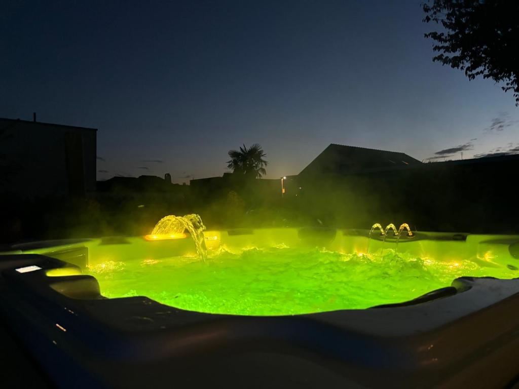 Bazén v ubytování Blaue Lagune-Ferien mit Stil nebo v jeho okolí