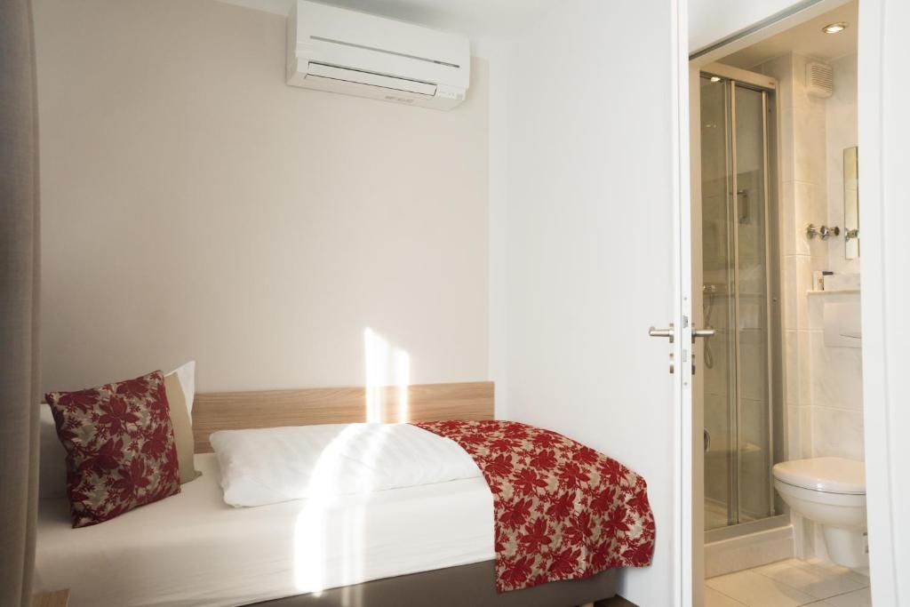 Koupelna v ubytování Hotel Löhr