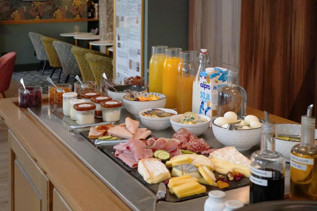 Hôtel Littéraire Arthur Rimbaud, BW Signature Collection - Resim 34