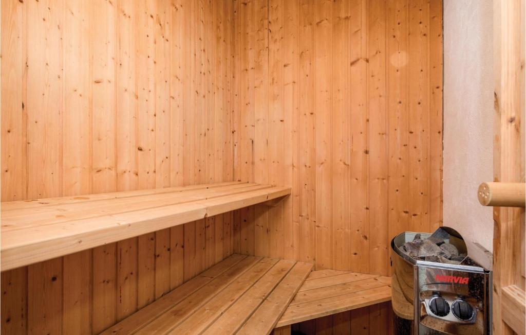 Fotografie z fotogalerie ubytování Nice Home In Blokhus With Sauna v destinaci Blokhus
