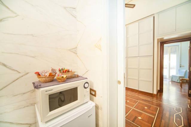 Kuchnia lub aneks kuchenny w obiekcie Chiaia B&B