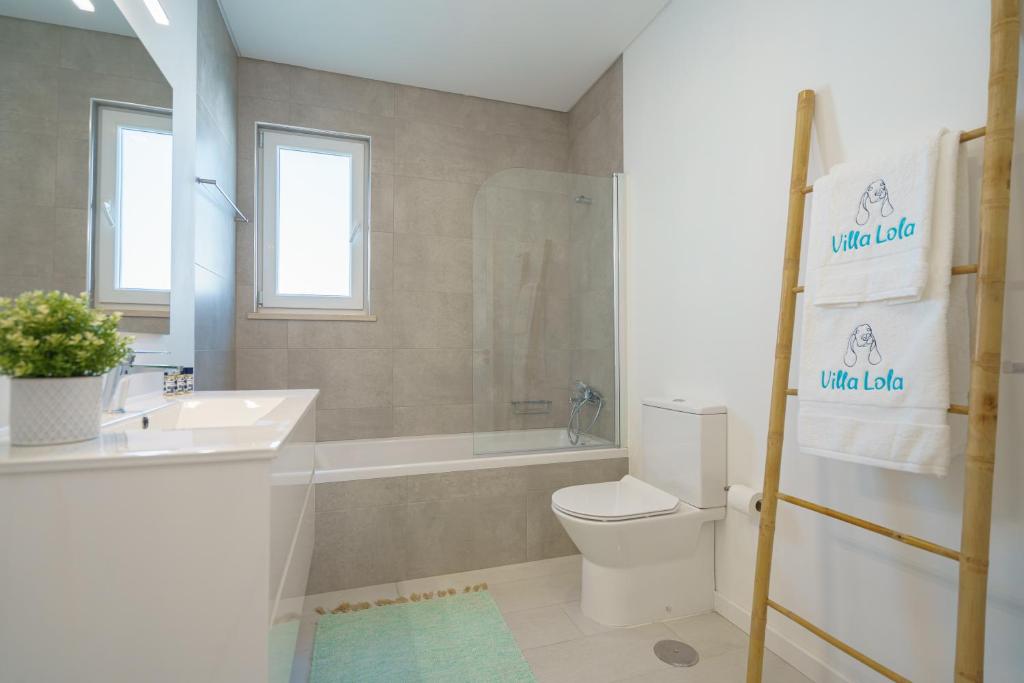 Ein Badezimmer in der Unterkunft Villa Lola
