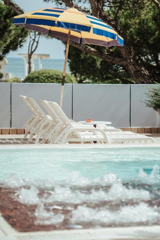 Bazén v ubytování Hotel Coppe Jesolo nebo v jeho okolí