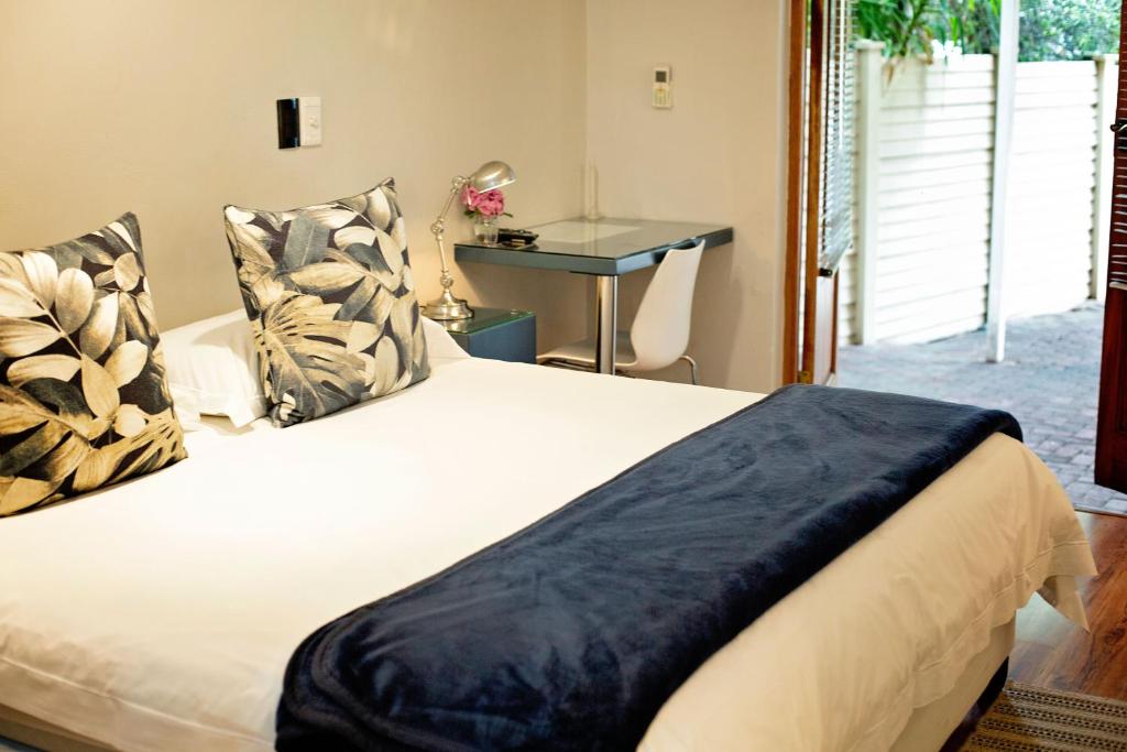 Crisp Guest Rooms - Комната короля