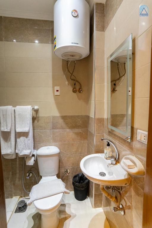 Pyramids On The Spot View - 12