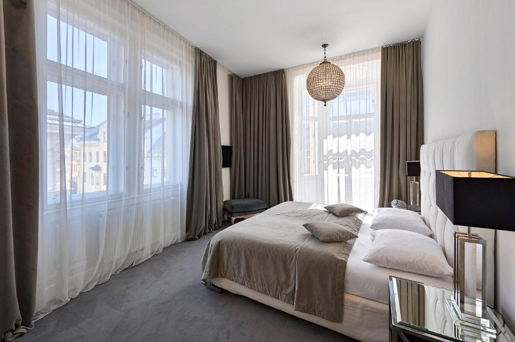 6 rooms - Apartamento Grande De Um Quarto