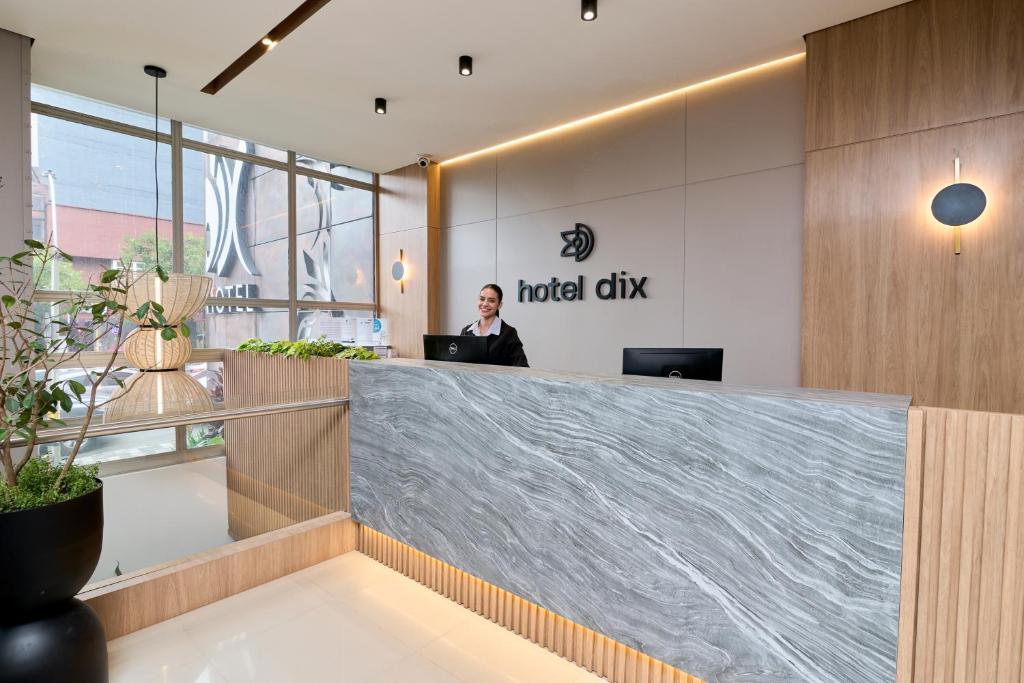 Hosté ubytování Hotel Dix