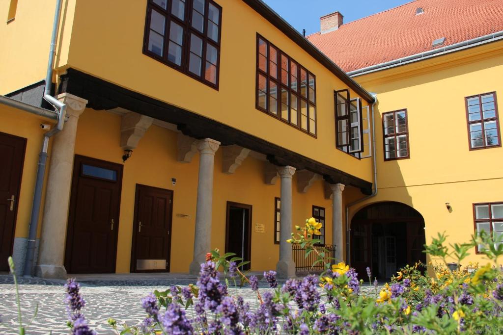 Budova, v ktorej sa penzión nachádza