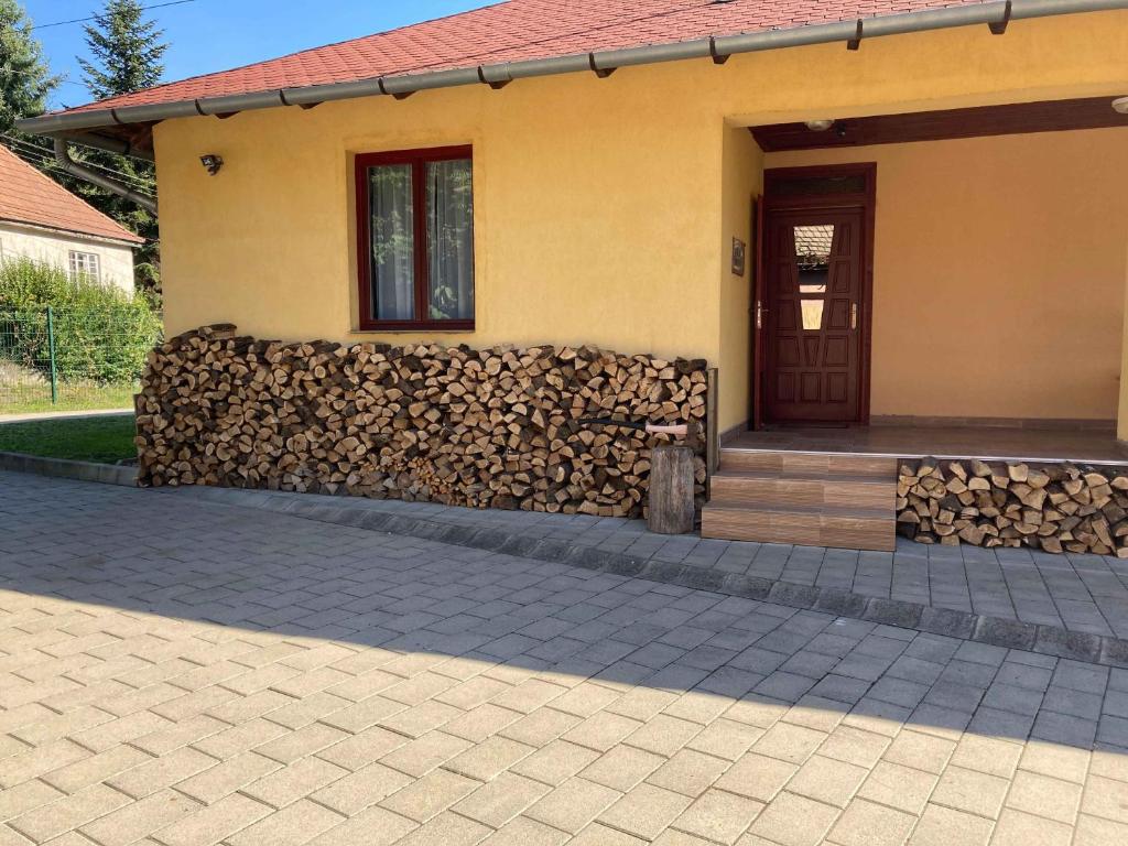 Villa Negra Vendégház 3242 Parádsasvár, Béke utca 1/B. kép - 1