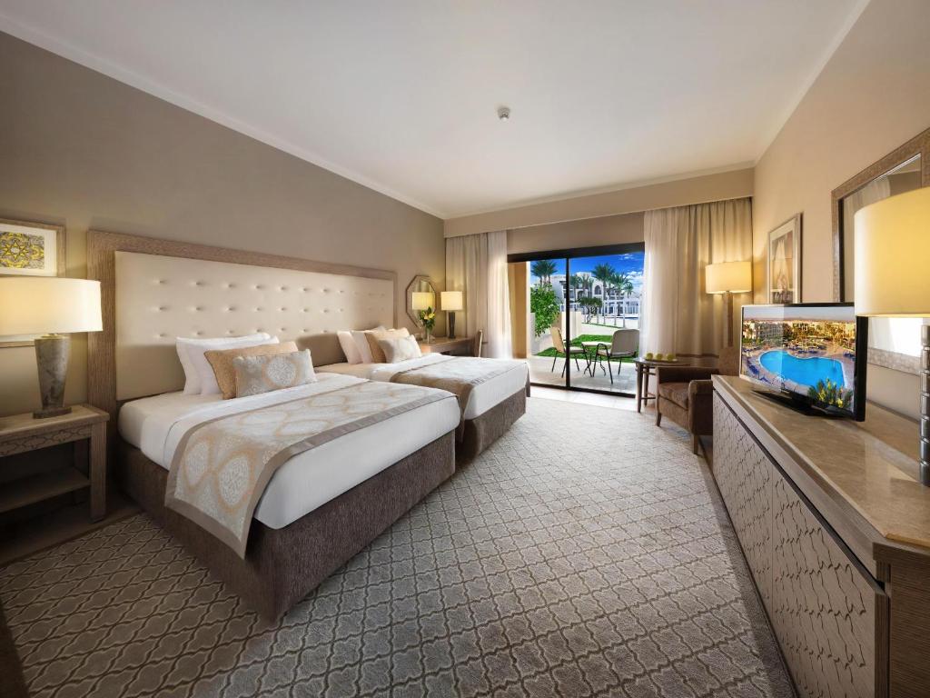 Steigenberger Alcazar - 1