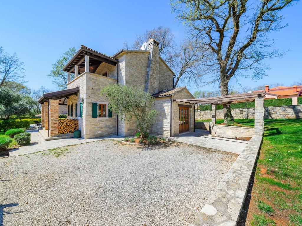 Villa in Banki with Private Pool near Marea Beach, Rajki (updated ...