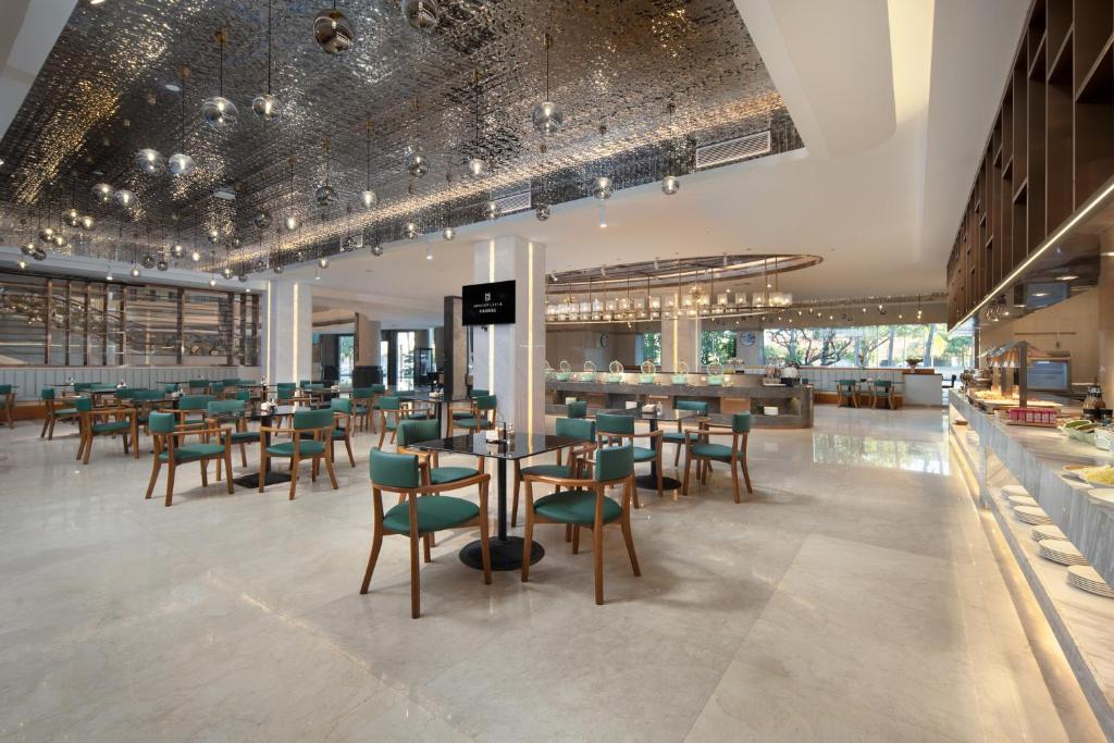Restaurace v ubytování Mehood Lestie Hotel Dongguan Chang'an