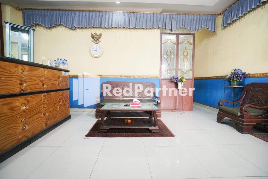 Fotografie z fotogalerie ubytování Surabaya Jaya Hotel near Soekarno Hatta Airport Redpartner v destinaci Rawalembang