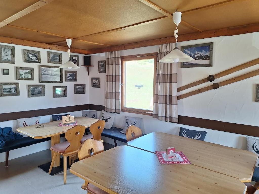 Posezení v ubytování Gästezimmer 1 Heiterwanger-Blick