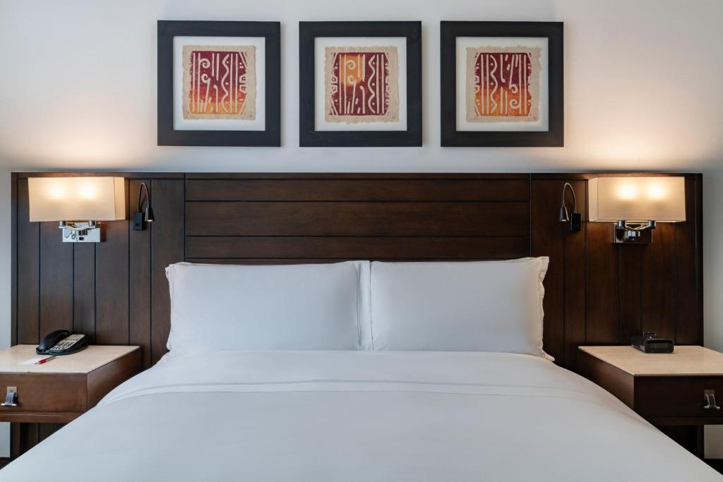 Postel nebo postele na pokoji v ubytování Bogotá Marriott Hotel