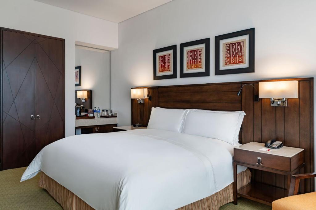 Postel nebo postele na pokoji v ubytování Bogotá Marriott Hotel