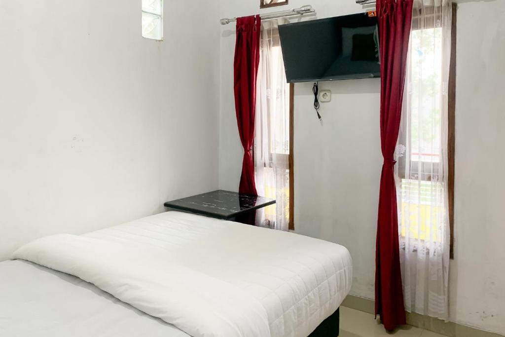 Urbanview Hotel Permata Syariah Garut - Error