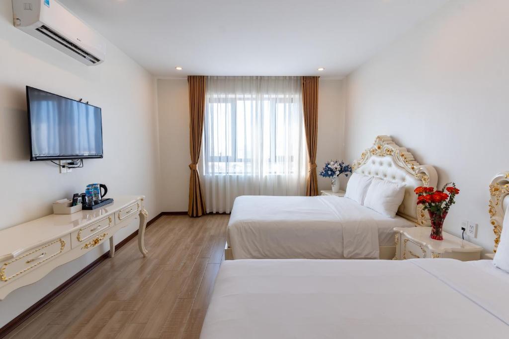 Grand Hill Hotel & Apartment - Triple Room With City View