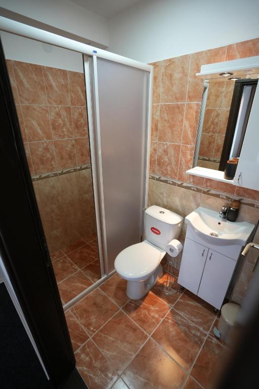Koupelna v ubytování Attache Vila