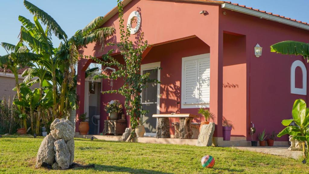 Vonkajšia záhrada v ubytovaní Konstantinos holidays house