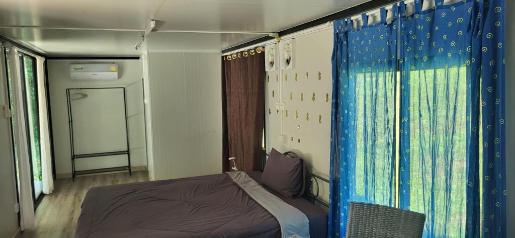 Postel nebo postele na pokoji v ubytování Corsita Resort Koh Mak
