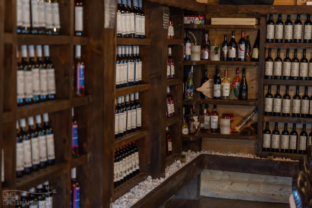 Fotografie z fotogalerie ubytování CLUBUL DACILOR v destinaci Comandău