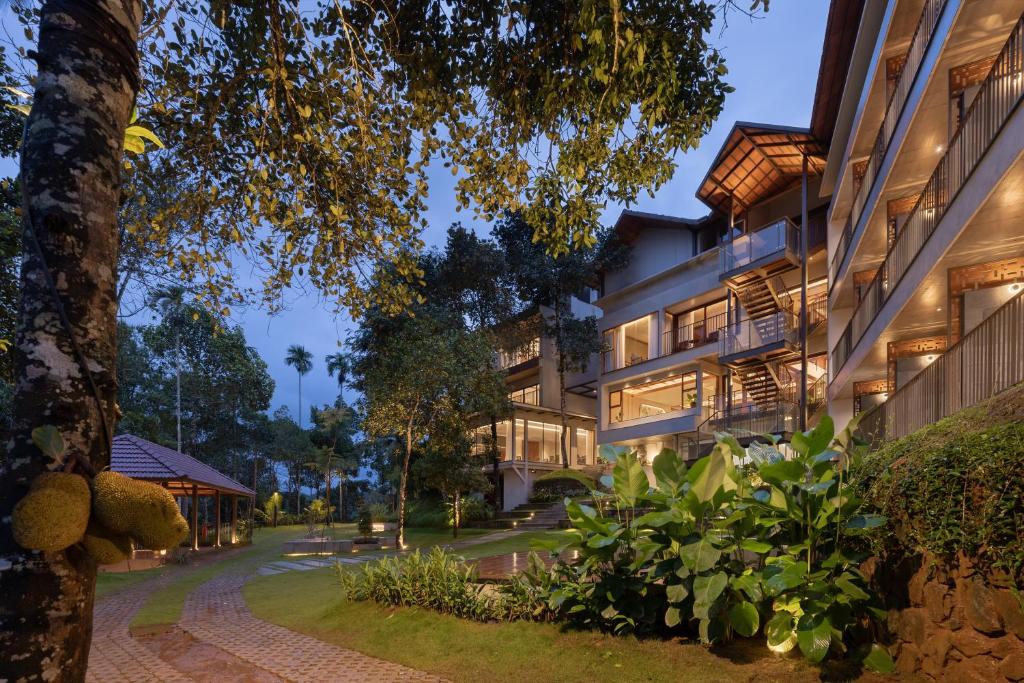 Zahrada ubytování Sterling Lontano Waterfront Wayanad