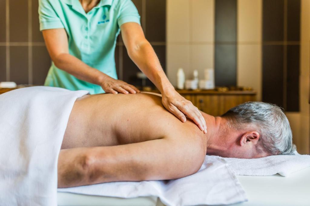 Lázně a/nebo wellness v ubytování Lázeňský a Wellness hotel NIVAMARE