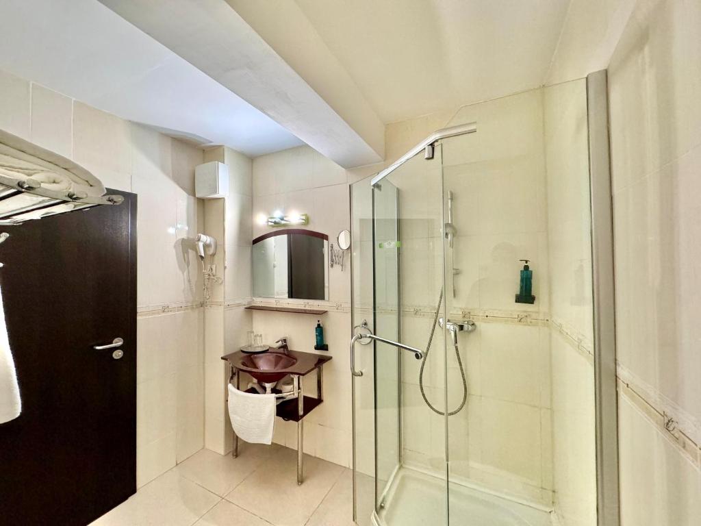 Hotel ZEN-Aeroport - Resim 24