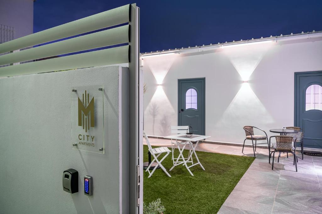 Fotografie z fotogalerie ubytování M City Apartments 100m from the beach ve městě Chania