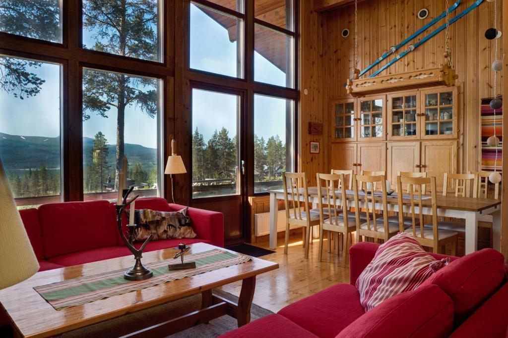Sauna | Fireplace | Stove | Pets OK