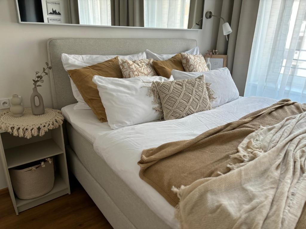 Urban Apartments by Homester - 3