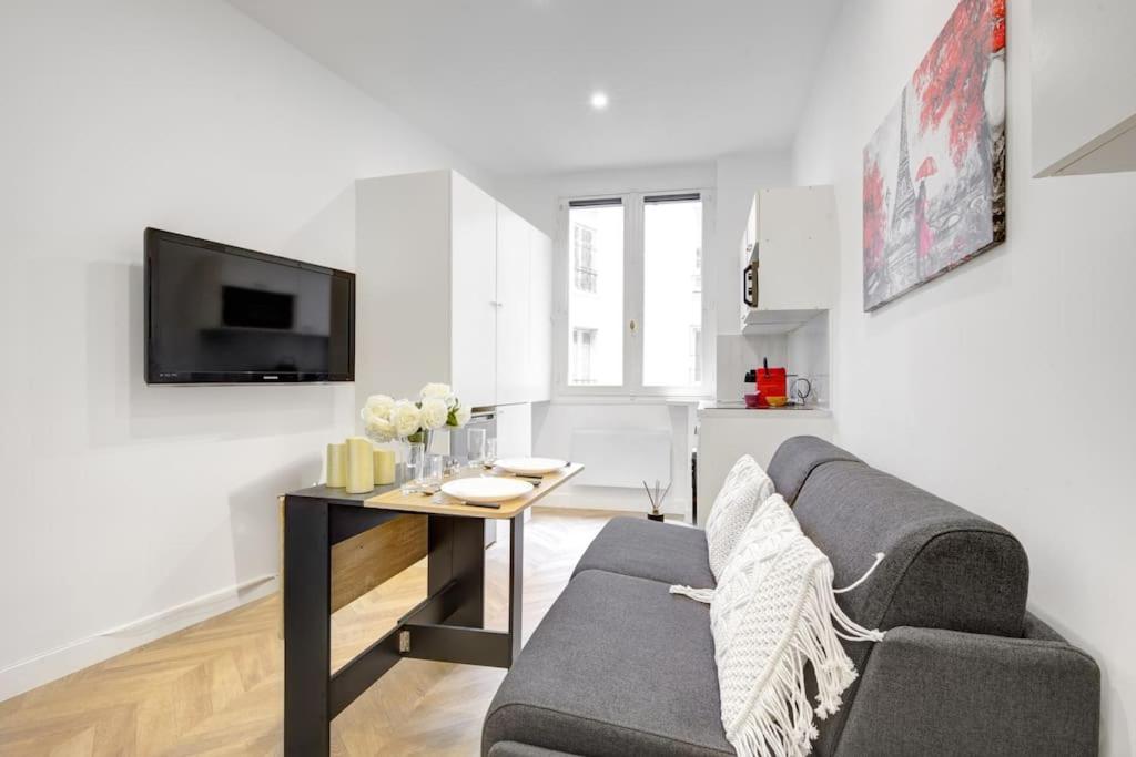 Photo de la galerie de l'établissement Charmant studio Champs Élysées, à Paris