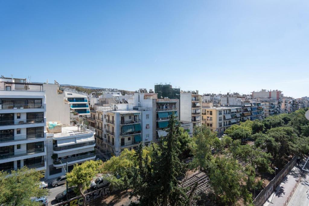 Luxury Petralona Penthouse - Sleeps 7 -Near Metro