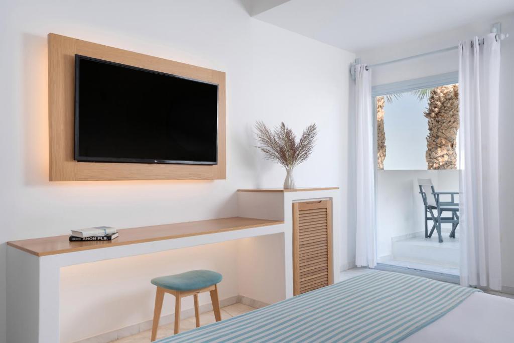 Santorini Kastelli Resort - Superior Double Room