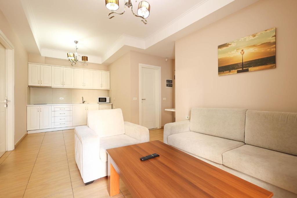 Foto dalla galleria di Apartments Flower Residence a Sarandë