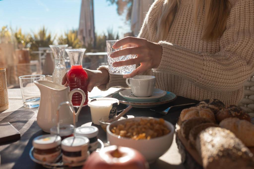 Jedlo v ubytovaní bed & breakfast alebo blízkom okolí