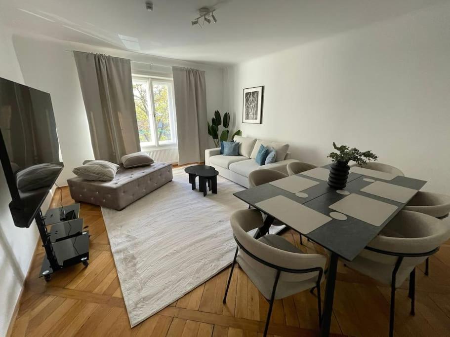 Kriemhild Apartments