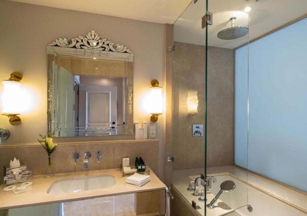 CVK Park Bosphorus Hotel Istanbul - Executive Suite With Bosphorus View - Lounge Access