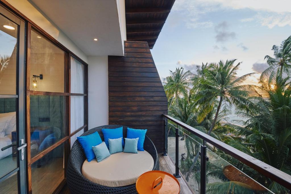 Balkón nebo terasa v ubytování Beach Hotel Dhigurah