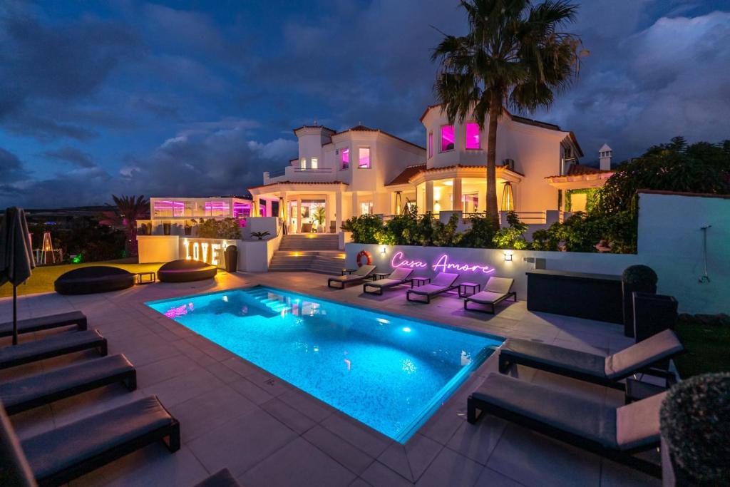 Casa Amore Tenerife Fully serviced includes all food and drink and private driver, Playa Paraiso (updated prices 2025)