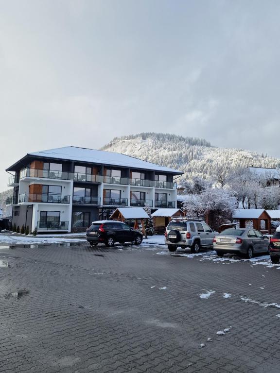 Nespecifikovaný výhled na hory nebo výhled na hory při pohledu z hotelu