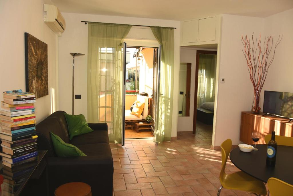 Χώρος καθιστικού στο Cerveteri Loft sea&pool