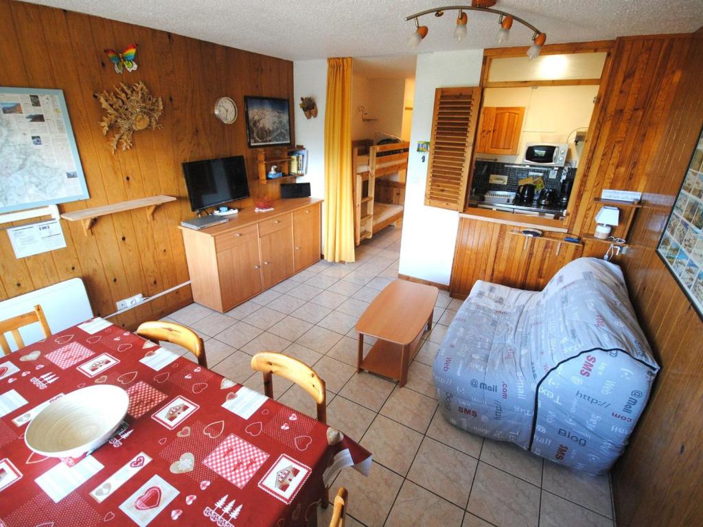 Cuisine ou kitchenette dans l'établissement Studio 38m² pour 6 pers, proche pistes & commerces, animaux acceptés - FR-1-636-12